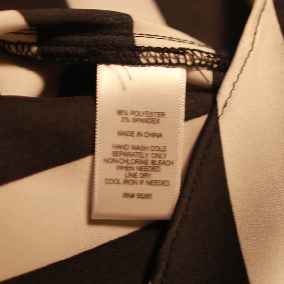 Express Crew Neck Tunic - Small - Picture 5 of 6